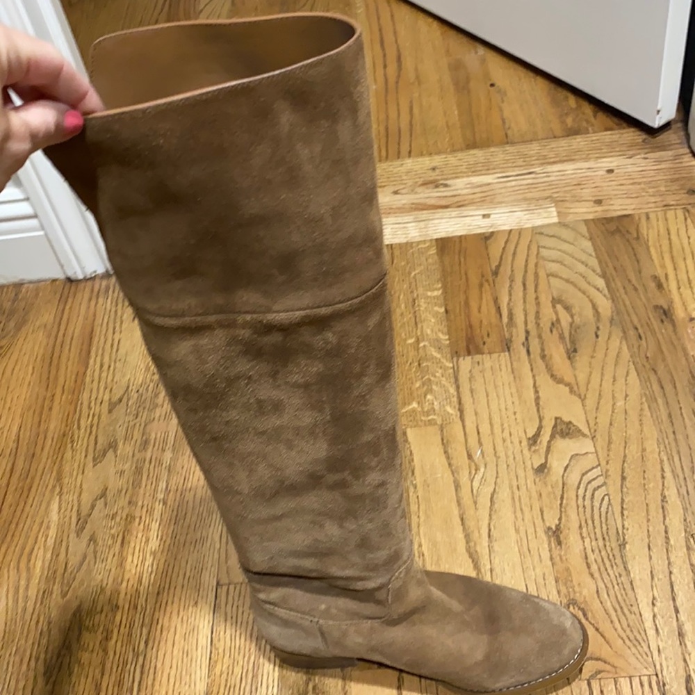 Brown suede Michael Kora boots